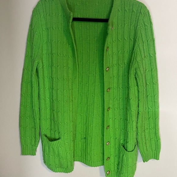 Green Cable Knit Women's vintage cardigan Sweater size medium/ large - Picture 1 of 6